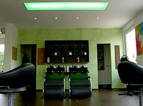 Salon Haupthaus