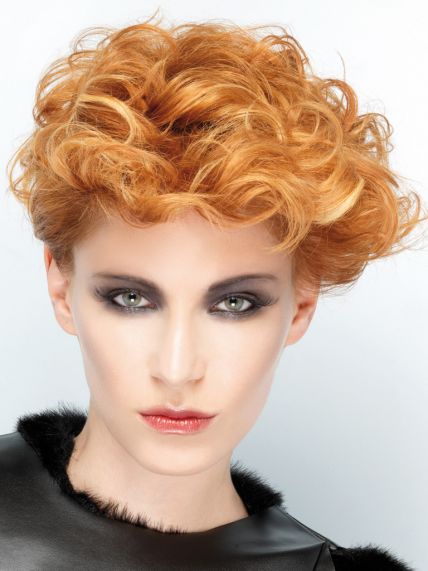 Kurzhaarfrisur Locken
