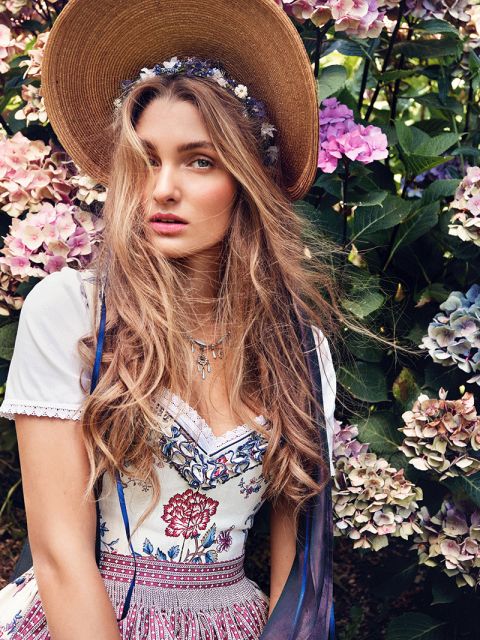 Unsere TOP 25 Beach Waves Frisuren | Platz 10