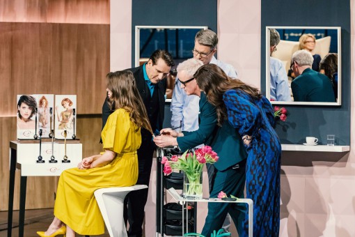 calligraphy cut von frank brormann