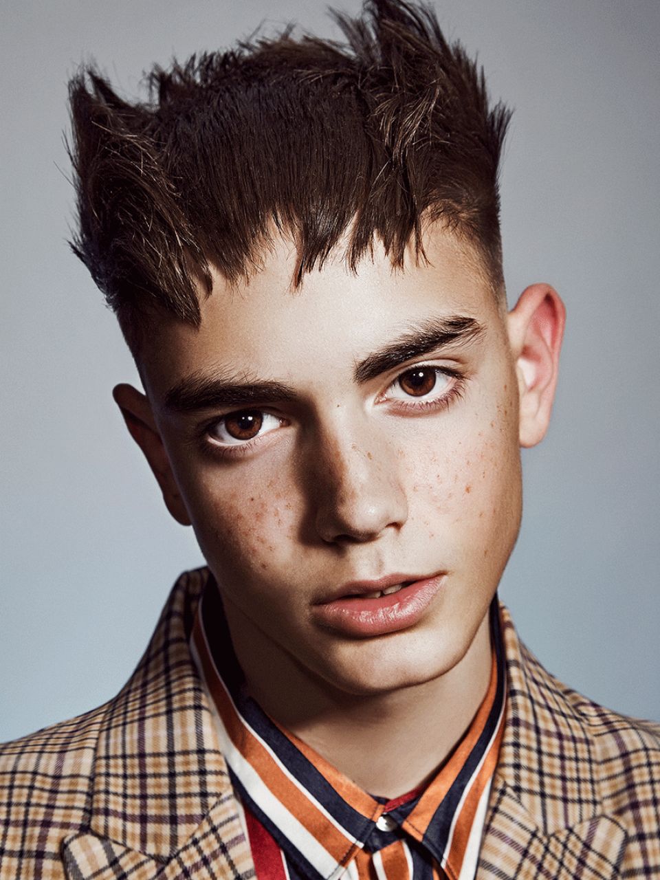 Wellige / gewellte Haare Männer | Friseur.com Wellige / gewellte Haare Männer | Friseur.com