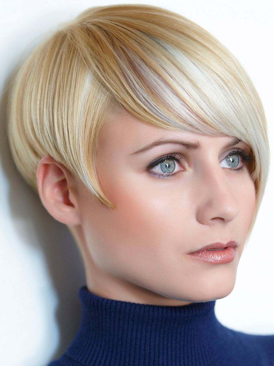 Blond grau damen kurzhaarfrisuren Kurzhaarfrisuren Damen