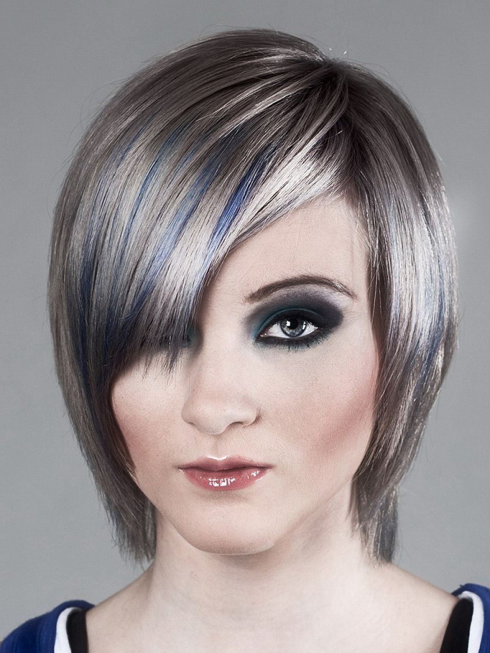 Graue glatte Haare Damen Friseur.com Graue glatte Haare Damen Friseur.com