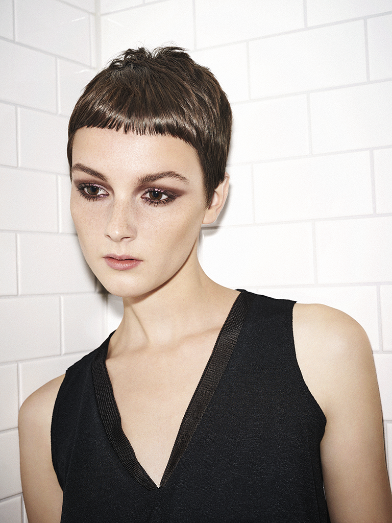 Unsere TOP 20 glatte Damenfrisuren | Platz 12